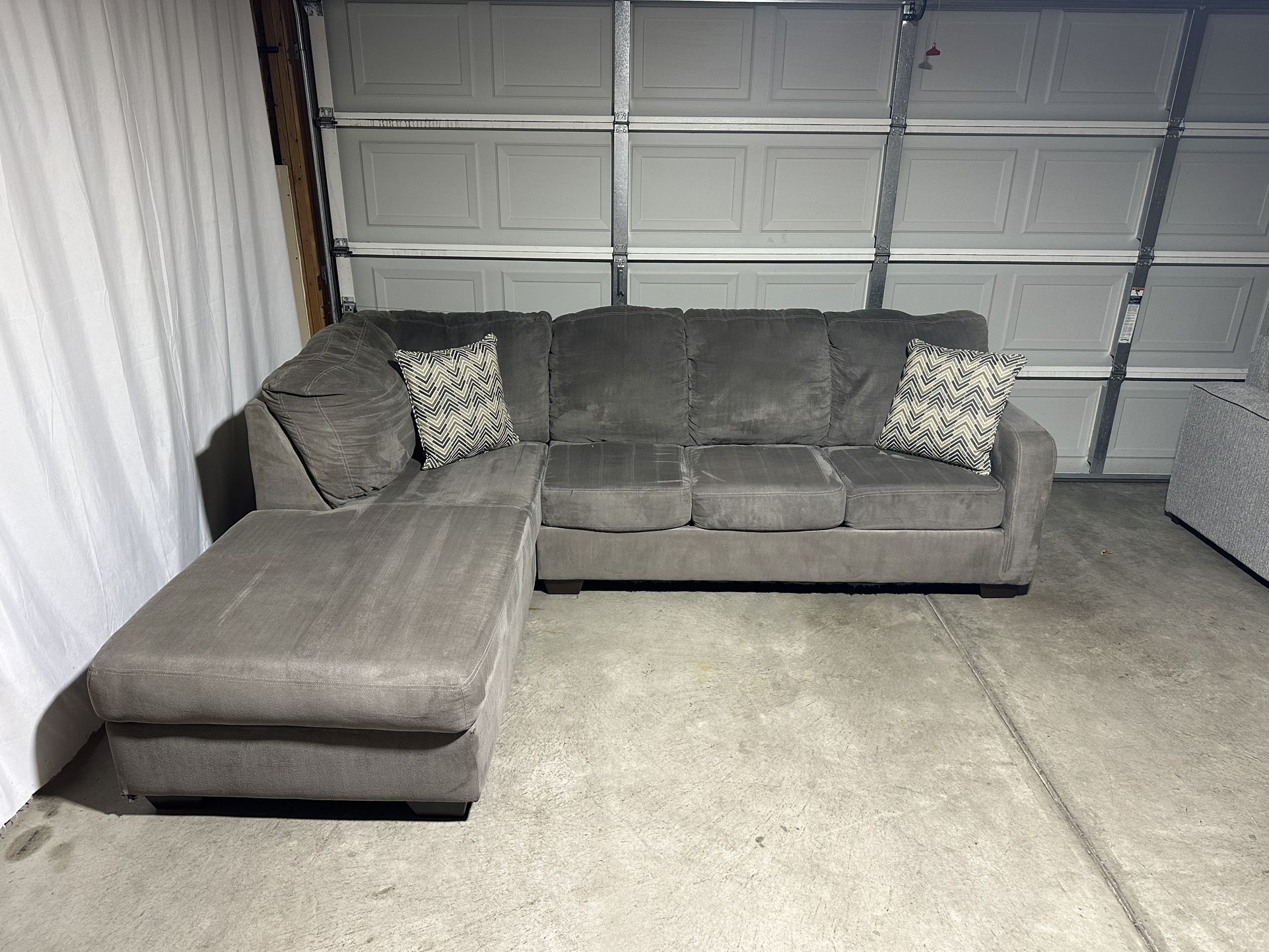 Grey Sectional Couch *Free Delivery*