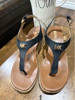 Michael Kors size 7