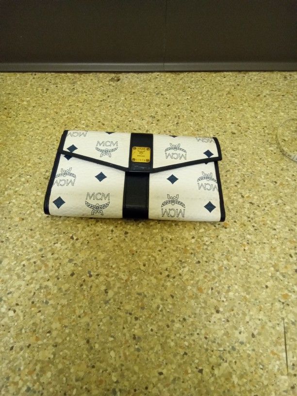 MCM Wallet