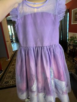 Cute Frozen Dress Size 9/10.