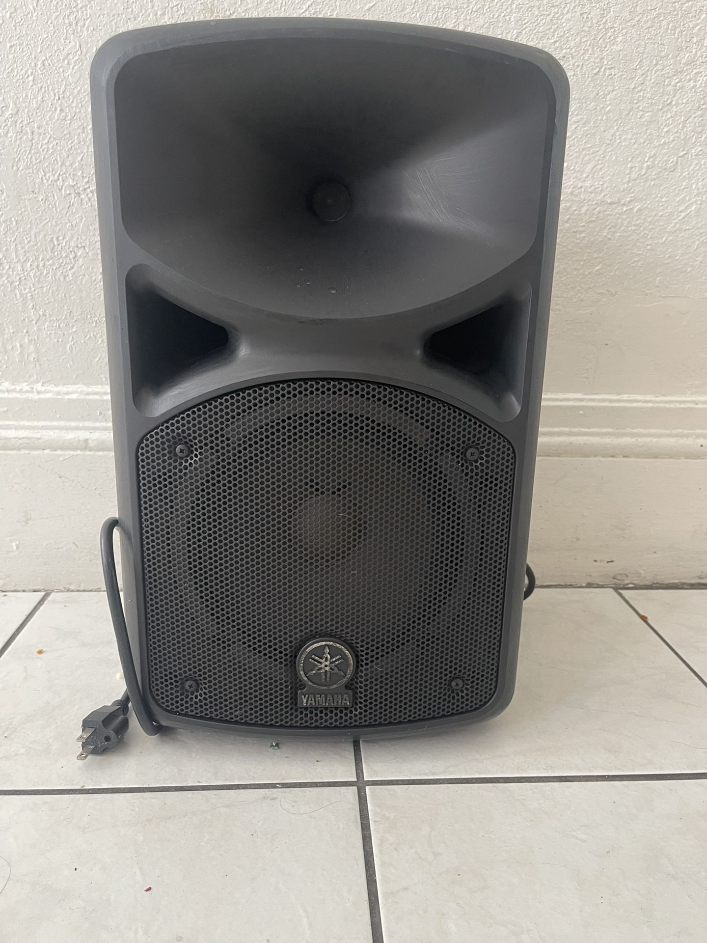 Yamaha 400s Single Speaker