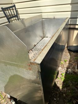 Ice bin