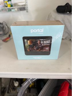 Portal from Facebook. Smart, Hands-Free Video Calling with Alexa Built-in (Gen 1)