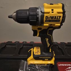 ATOMIC 20-Volt MAX Brushless Cordless 1/2 in. Drill Driver 2ah Battery 