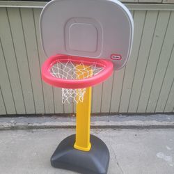 Little Tikes Basketball Hoop