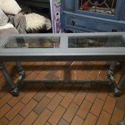 Super Cute Hall/Sofa Table