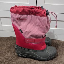 Women's Columbia Snowboots Size 5.....$40 Cash Firm