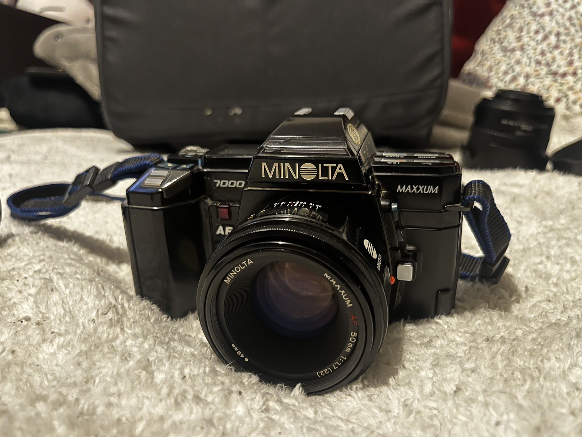 Minolta 7000