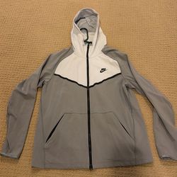 Nike Tech Grey and White Size Large