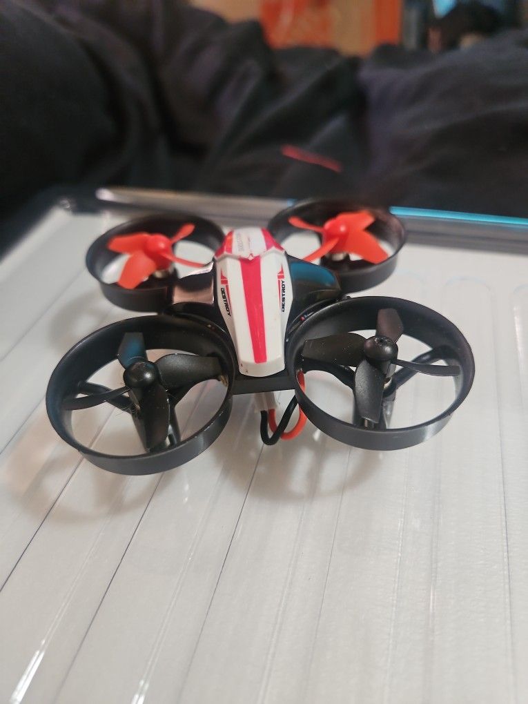 DR1 RACE DRONE FPV