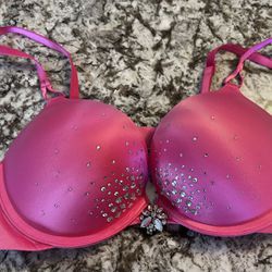 36B Victoria’s Secret Miraculous Plunge Bombshell Add-2-Cup NWOT NEW Rhinestones NEW WITHOUT TAGS NEVER USED