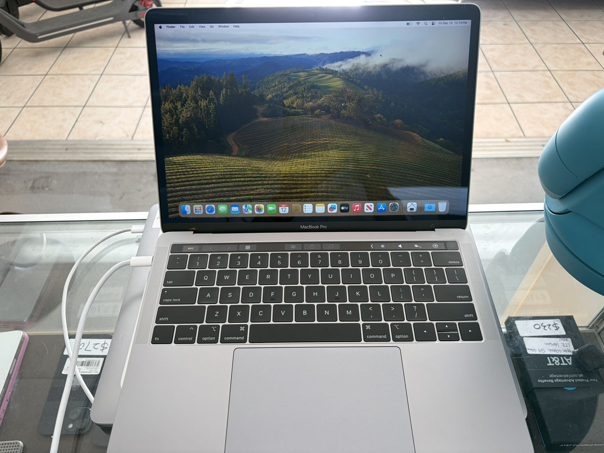 MacBook Pro 13inch 2019 Core i5 8GB 256GB