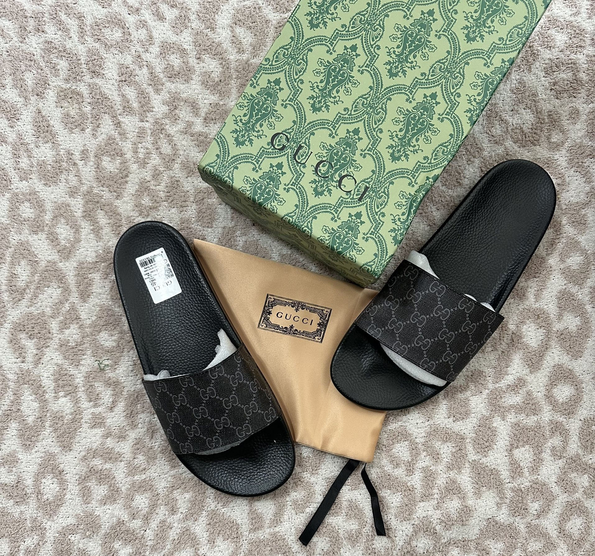 Gucci Slides $100 **READ DESCRIPTION**
