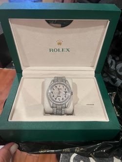 Nice Watch With Stones Box Papers