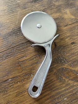 Vintage Robinson  Aluminum & Stainless Steel Pizza Cutter Wheel
