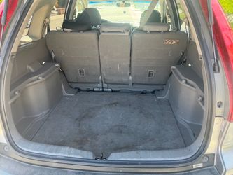 Silver Honda CrV