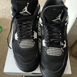 Jordan Retro 4s 