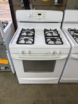 Kenmore white 4 burner range stove