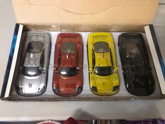 MotorMax 1:24 Scale Saleen S7 Supercar (Lot Of 4)