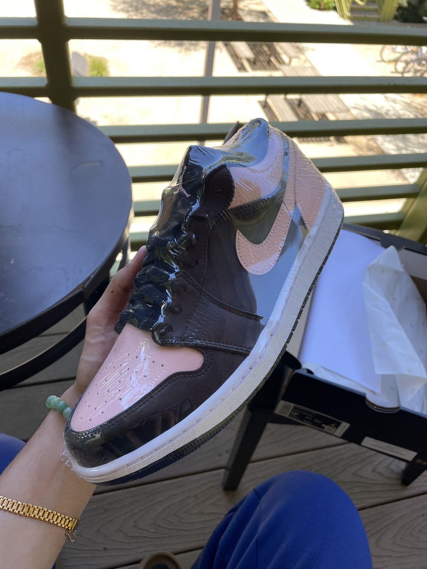 Jordan Retro 1 Low Crimson Tint 