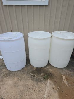 55 gal. Plastic drums