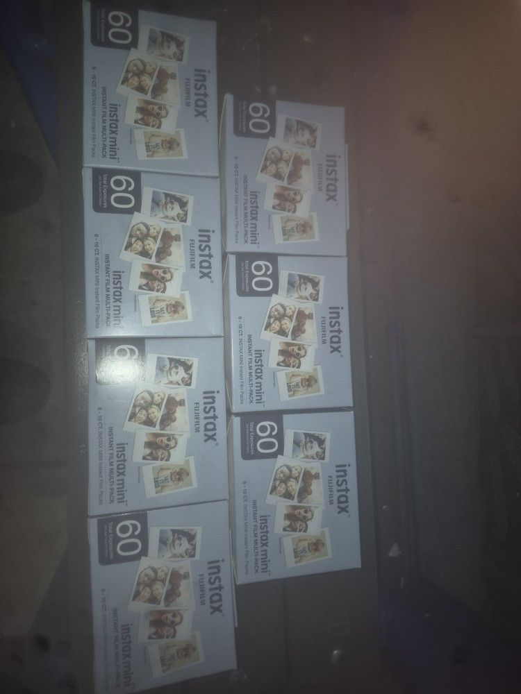 7 PACKS OF 60 INSTAX FUJIFILM