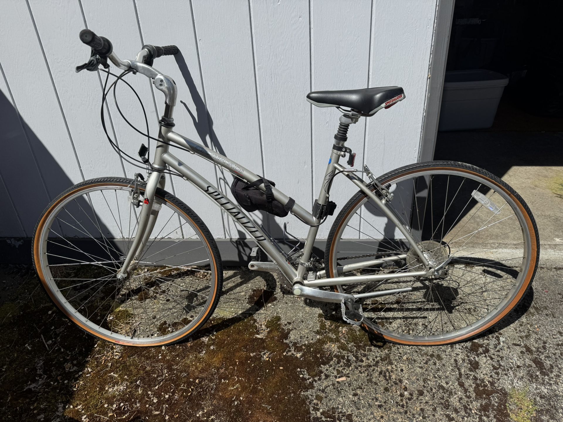 Specialized Crossroads Women’s Hybrid Bike