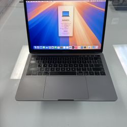 MacBook Pro with Touchbar 2.4GHz/i5 /16GB /256SSD 2019