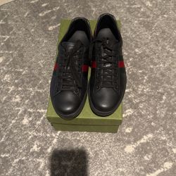 Gucci Shoes Black, Size 11