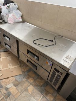 New Refrigerated chef base 4 drawer. New scratch and dent