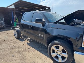 2014 Chevy Silverado 1500 4.3L v6 auto parts for sale crew cab short bed