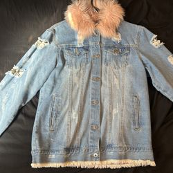Jean Jacket With Fur Collar 