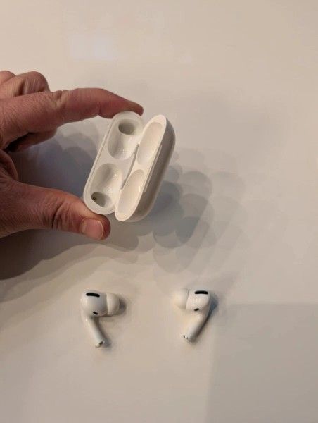 Apple AirPods Pro A2190 first gen