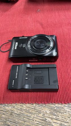 Nikon coolpix S6900 16MP camera $350