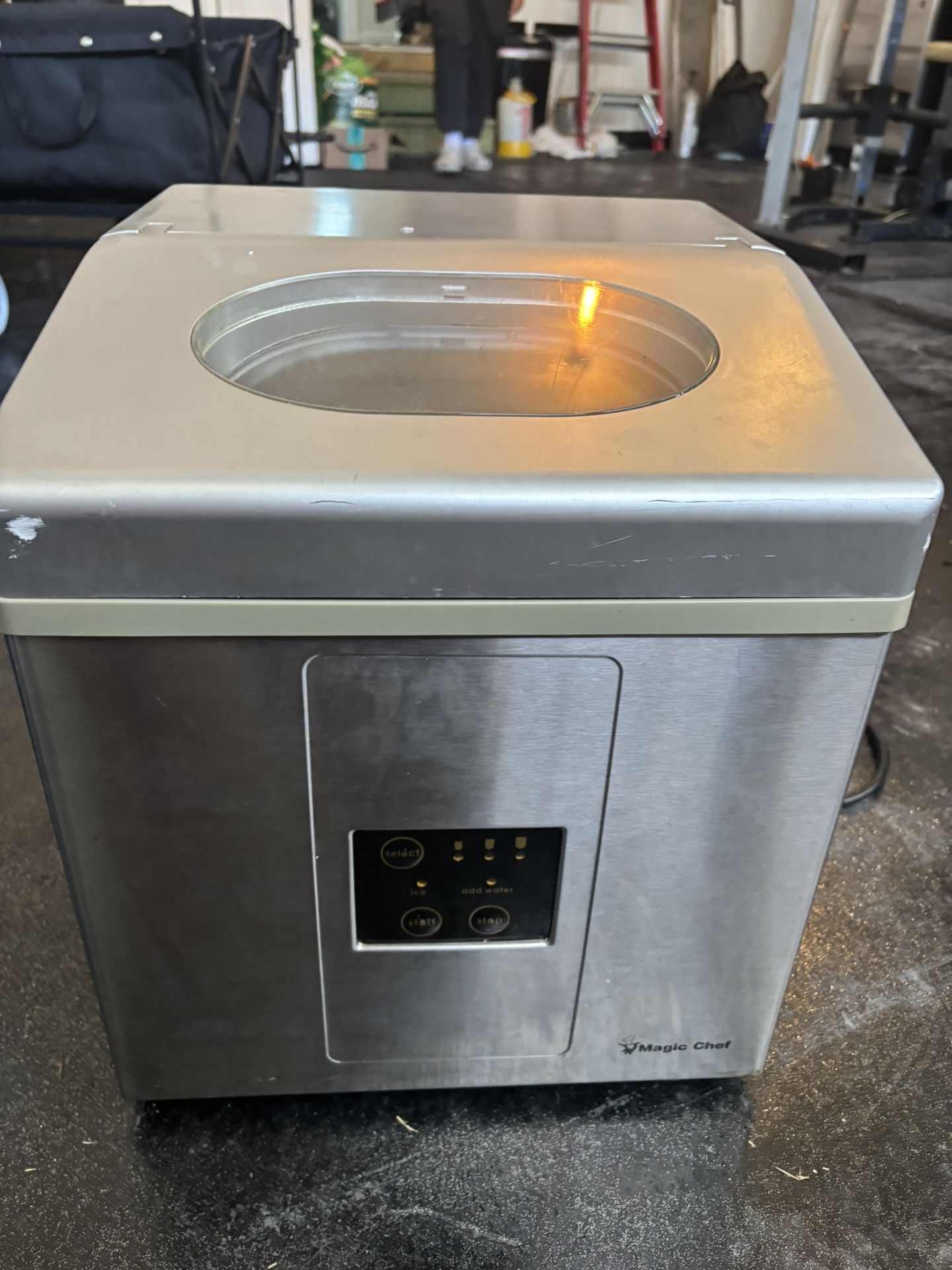 Magic Chef Ice Maker