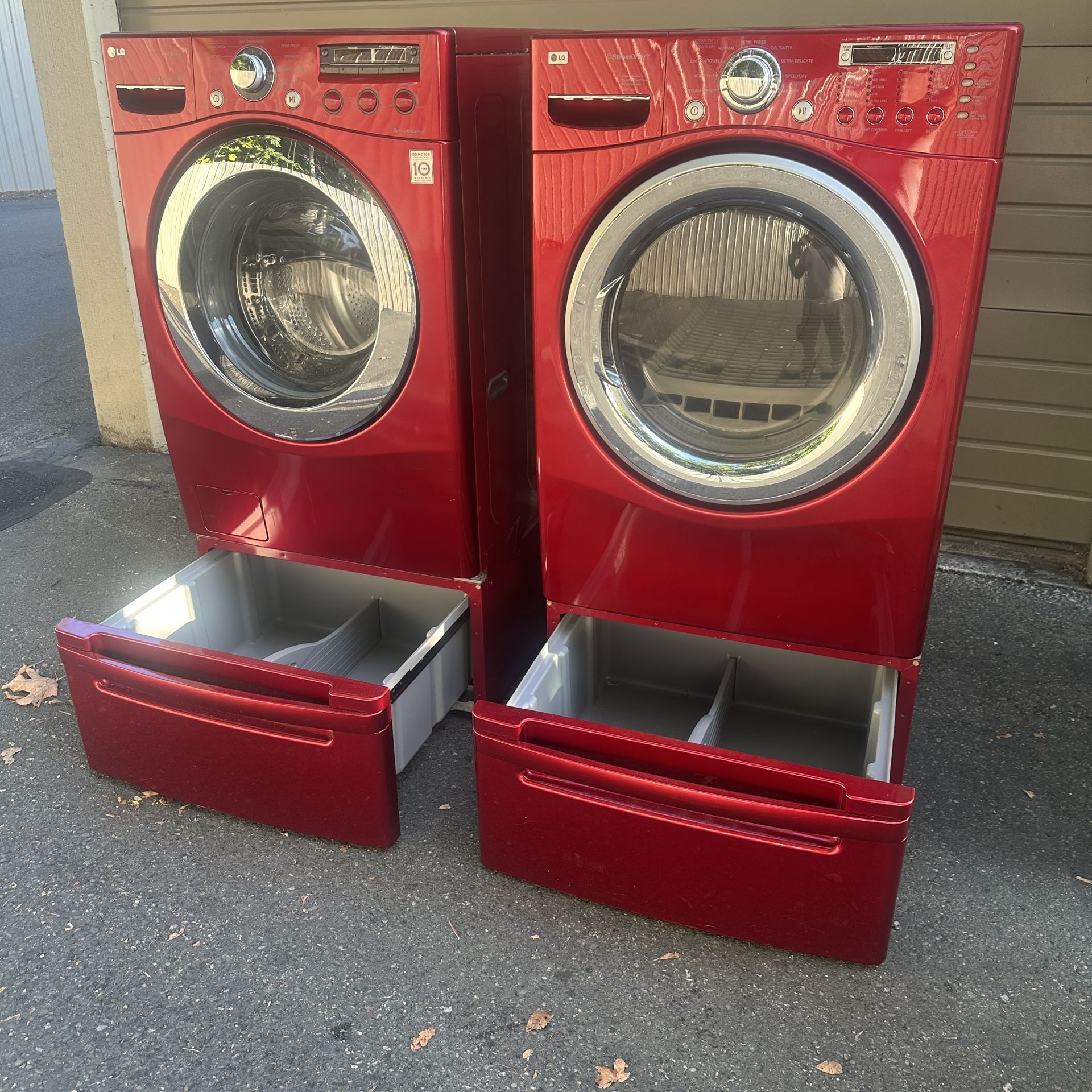 Lg Stackable Washer And Dryer Set Electric With Pedestal