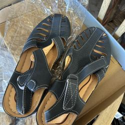 Woman’s Blue Sandals / New -Size 10W  - Read Below ⬇️ 