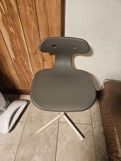 Selling this small bar chair