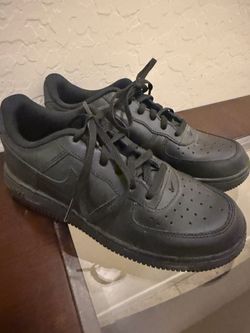 Boys Nike Air Force 1s ‘24