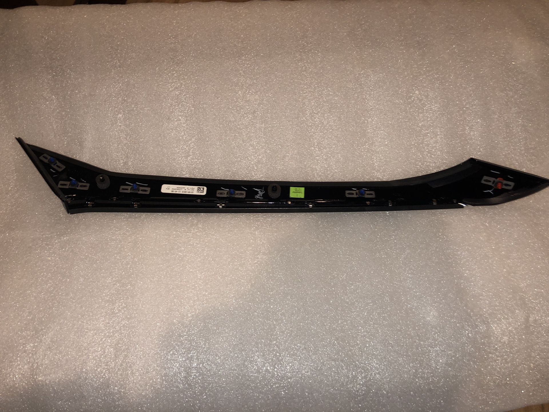 NEW OEM 20162018 NISSAN MAXIMA REAR MOLDINGRIGHT SIDE for Sale in