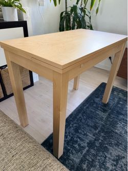 IKEA Bjursta extendable dining table