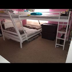 2 twin over double... Triple bunk bed. 