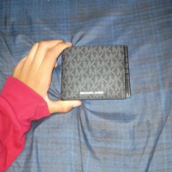 Michael Kors Mint Condition Wallet Affordable Designer 