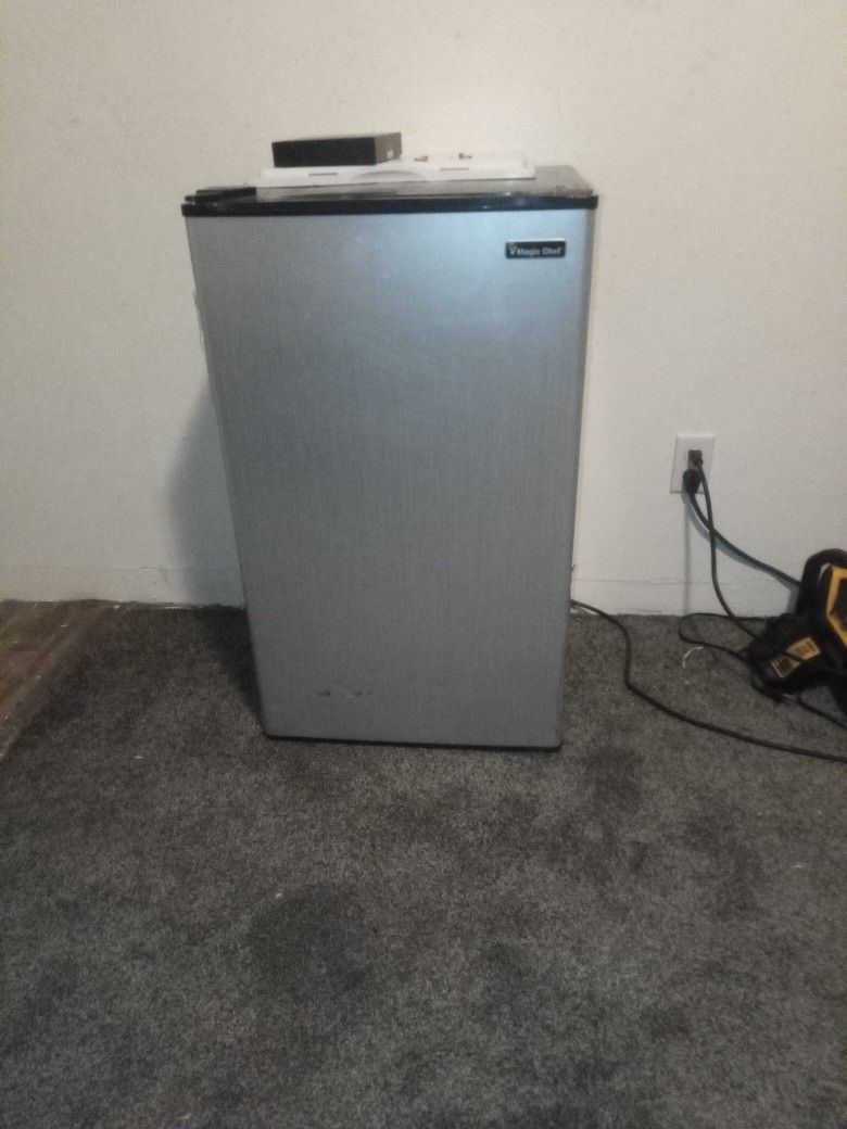 Mini Fridge