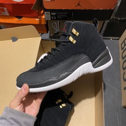 Jordan Reverse Taxi 12s size 9 VNDS