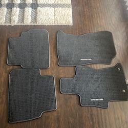 2017-2014 Subaru Crosstrek floormats