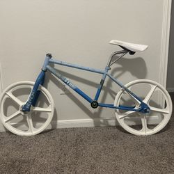Hutch Pro Street