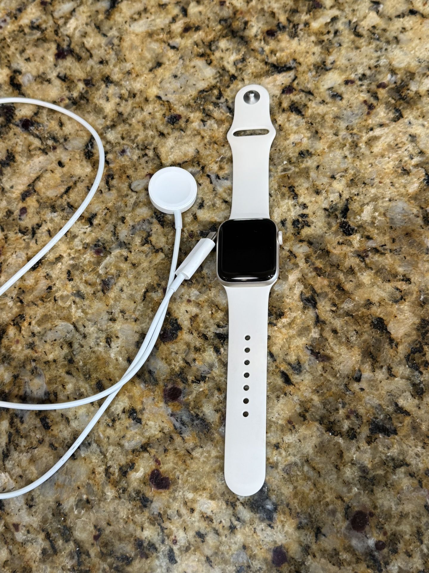 Apple Watch SE - GPS