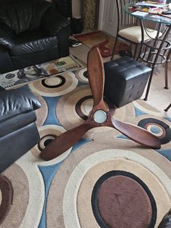 Electric Fan Good Condition ESPAÑOL And English No Control 