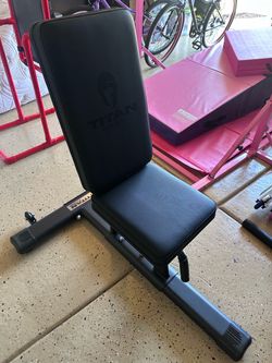 Titan fitness stationary bench